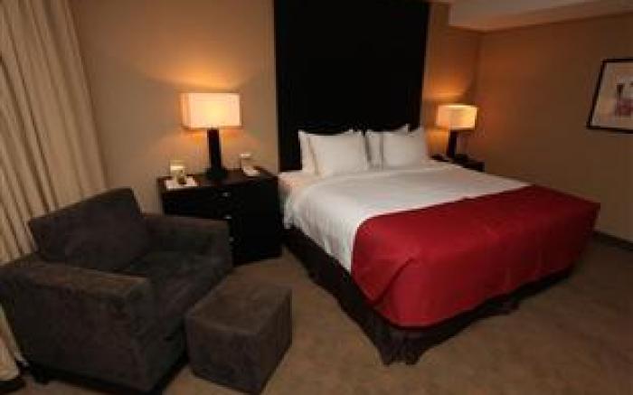 Edmonton Hotel & Convention Centre