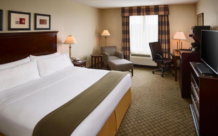 Holiday Inn Express & Suites Huntsville By IHG