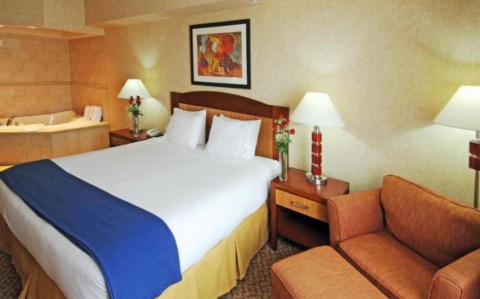 Holiday Inn Express Brampton By IHG