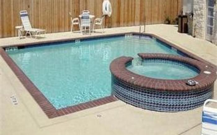 Holiday Inn Express Hotel and Suites Bastrop By IHG