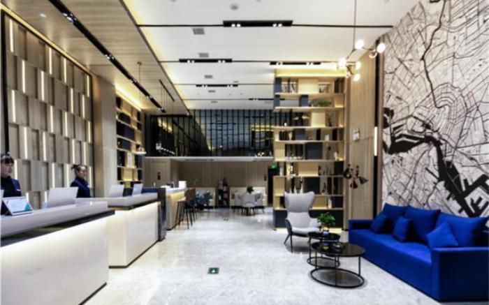 Echarm Hotel Yingshang High-speed Railway Station Wuzhou Wanhui Plaza