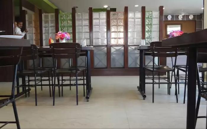 Hotel Airport Plaza