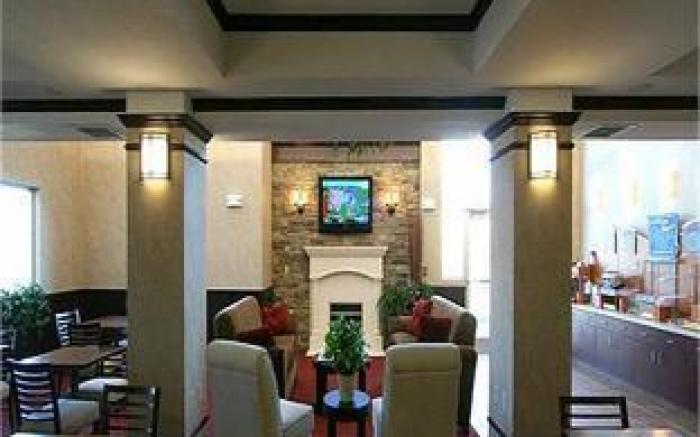 Holiday Inn Express Hotel & Suites Andover East 54 Wichita By IHG
