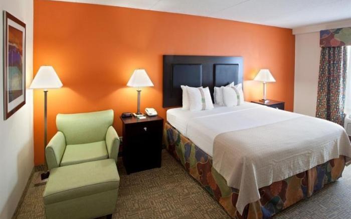 Holiday Inn Express Dumfries By IHG