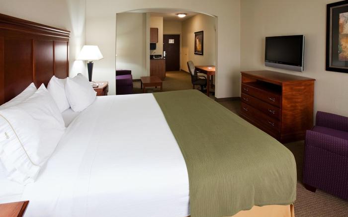 Holiday Inn Express Hotel and Suites Ada By IHG