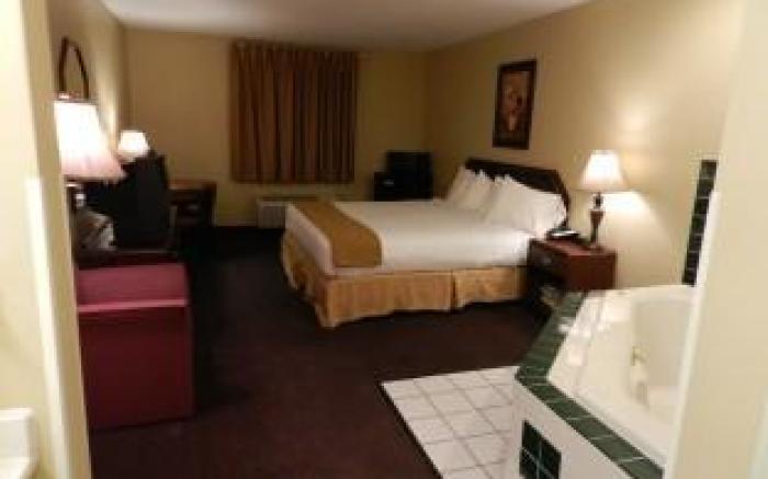 Luxury Inn & Suites Hotel