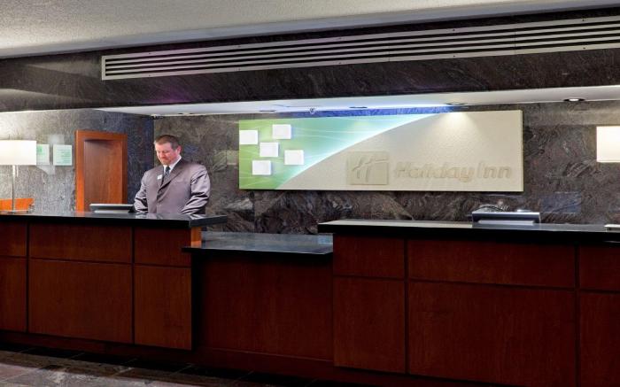 Holiday Inn Oakville Centre By IHG