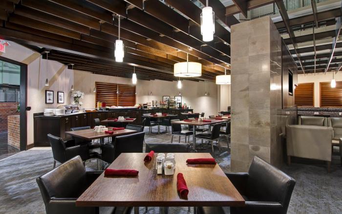 Holiday Inn Oakville Centre By IHG