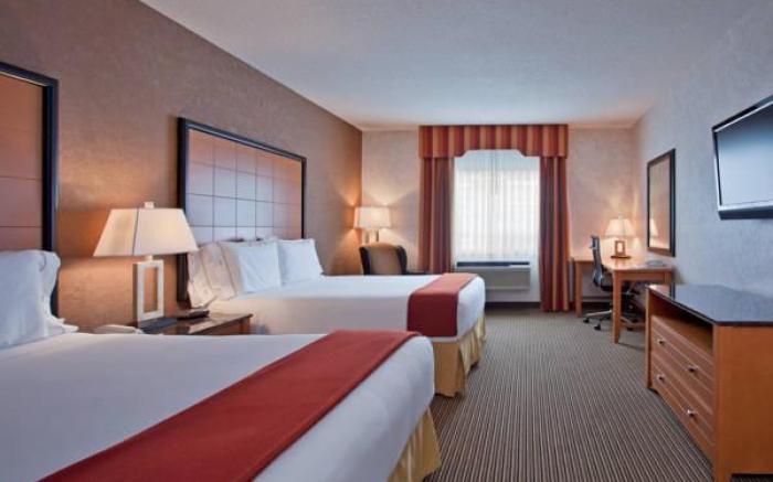 Holiday Inn Express Calgary South By IHG