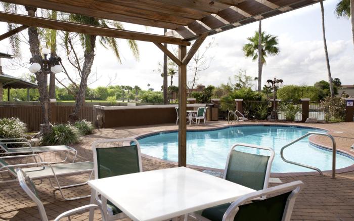 Holiday Inn Express Hotel and Suites Brownsville By IHG