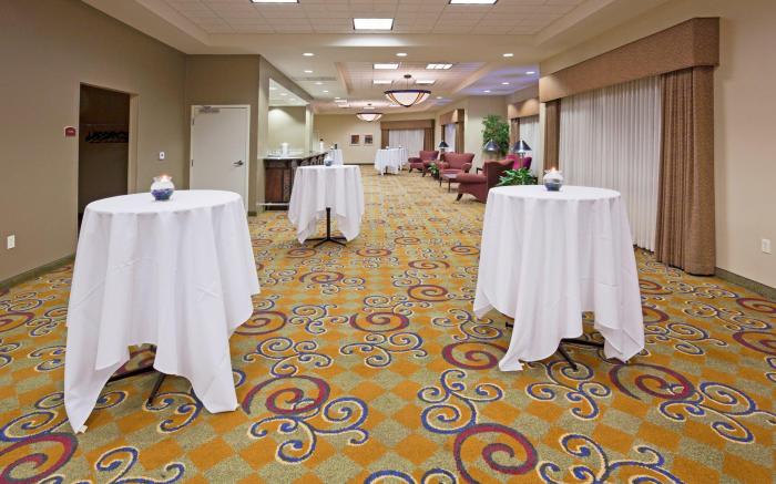 Holiday Inn Conference Center Marshfield By IHG