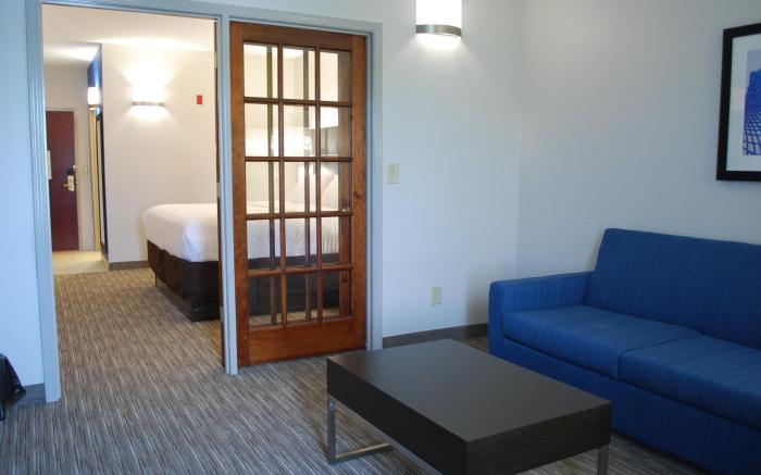 Holiday Inn Express Hotel & Suites Kingsport-Meadowview I-26 By IHG