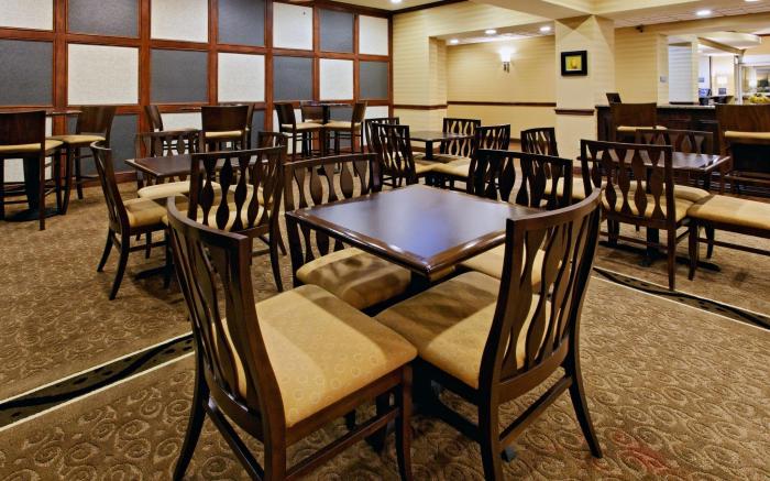 Holiday Inn Express Hotel & Suites Cleburne By IHG