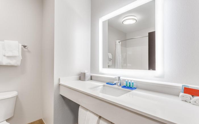 Holiday Inn Express Hotel & Suites Eau Claire North By IHG