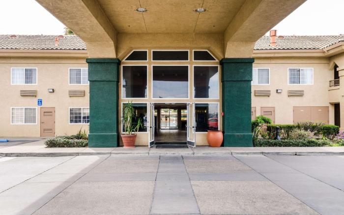 Quality Inn & Suites Lathrop