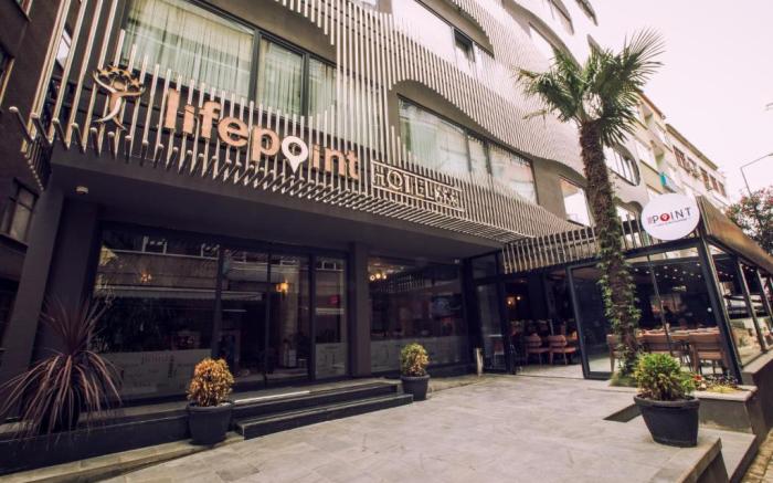 Life Point Hotel