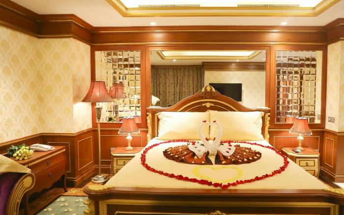 Army Hotel Nguyen Tri Phuong  