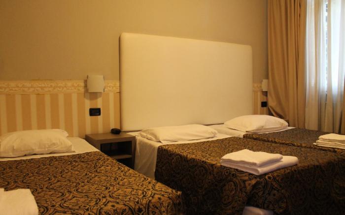 Hotel laguna residence