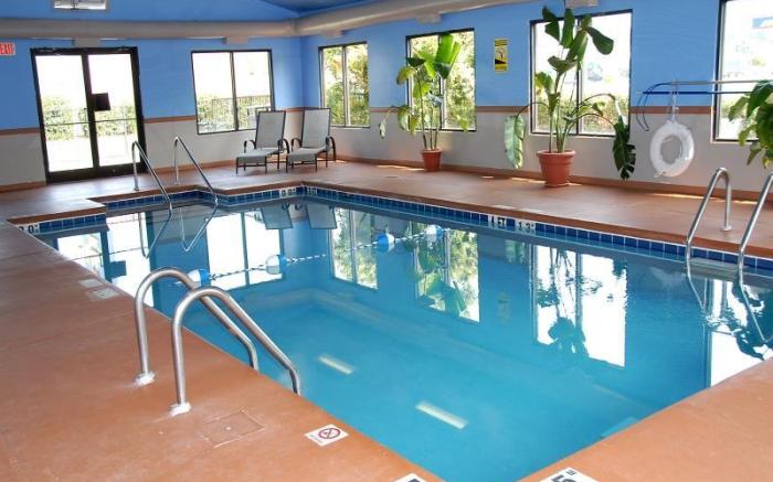 Holiday Inn Express & Suites Birmingham South - Pelham By IHG
