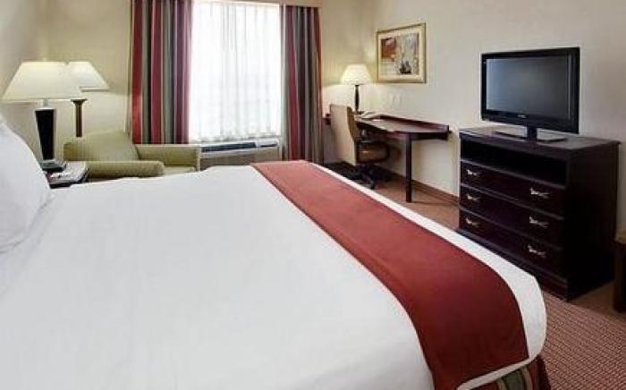 Holiday Inn Express Wharton Hotel By IHG
