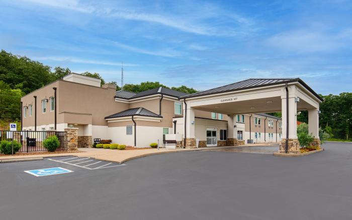 Holiday Inn Express Hurricane Mills Waverly By IHG
