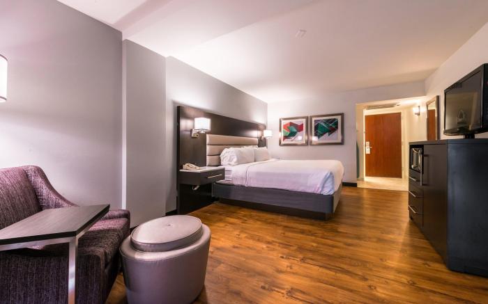 Holiday Inn Hotel and Suites Beaumont-Plaza I-10 & Walden By IHG