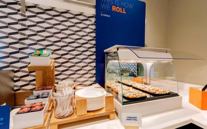 Holiday Inn Express Hotel & Suites Irving DFW Airport North By IHG