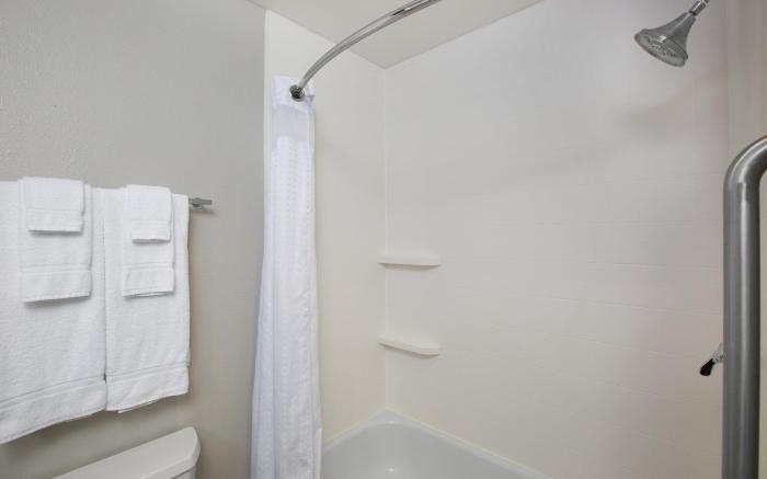 Holiday Inn Express Hotel & Suites Norfolk By IHG