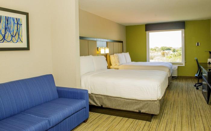 Holiday Inn Express St. Petersburg North / I-275 By IHG