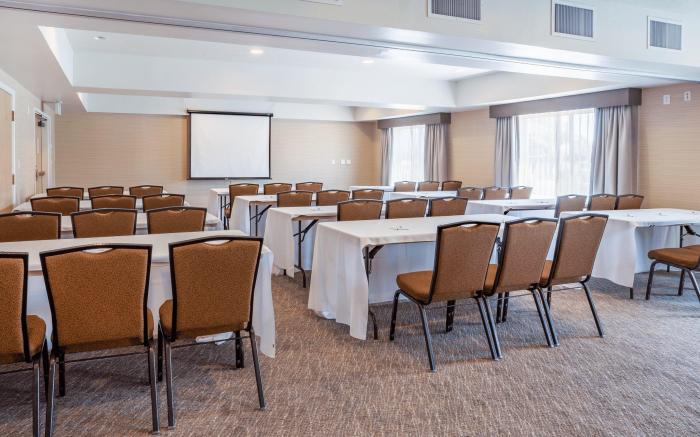 Holiday Inn Express Hotel & Suites San Jose-Morgan Hill By IHG
