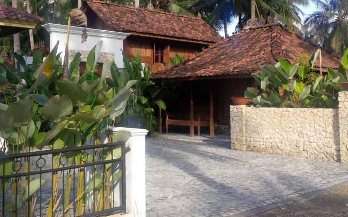 The Ermajas Pavilion