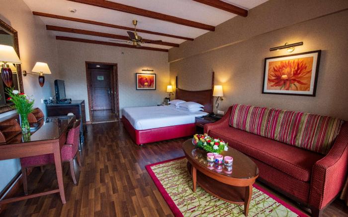 Carlton Hotel
