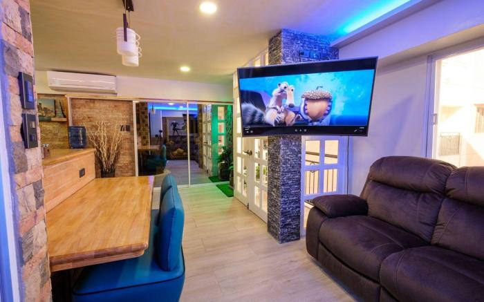 ClockWorkOrange Luxury Suites
