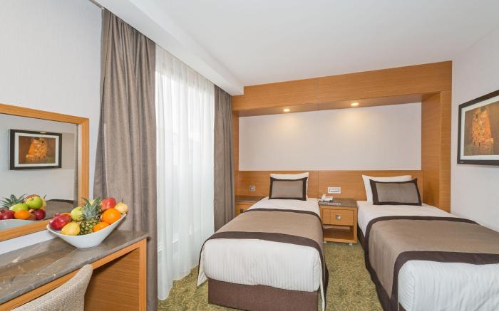Bisetun Hotel