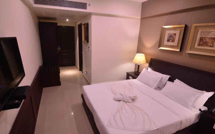 Seasons Hotel & Spa