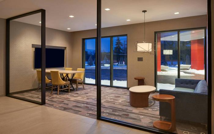 TownePlace Suites by Marriott Oshawa