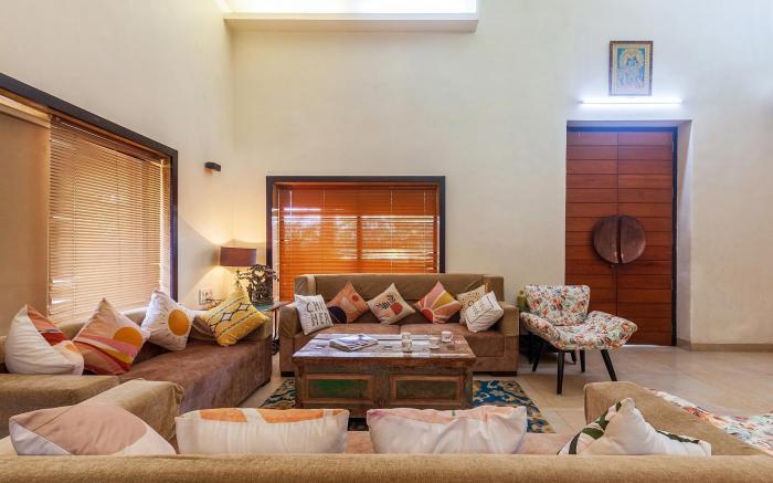 StayVista's Valencia Villa with Gazebo and Games