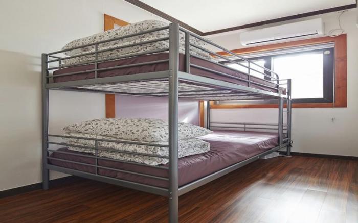 Jiwoljang Guest House