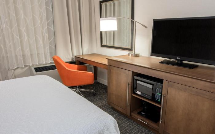 Hampton Inn Albany-Western Ave University Area