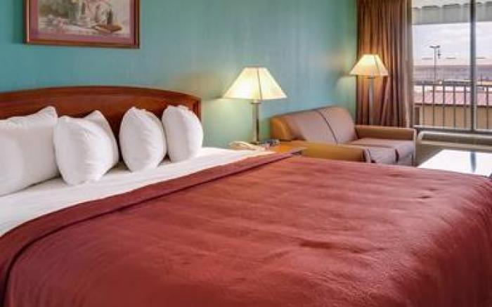 Quality Inn Paris