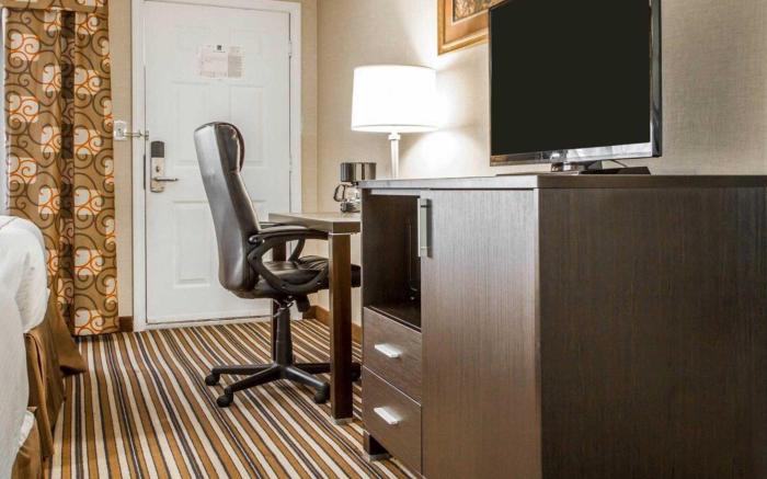 Quality Inn & Suites