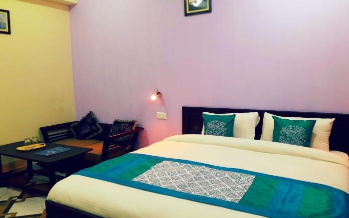 Hotel Avlokan - Near Kainchi Dham Mandir