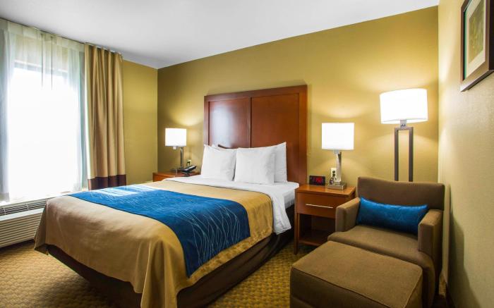 Comfort Inn & Suites Springfield I-44