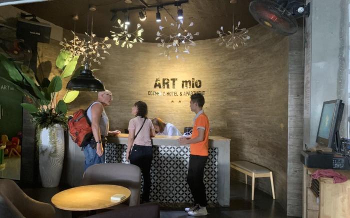 ARTMIO HOTEL  APARTMENT