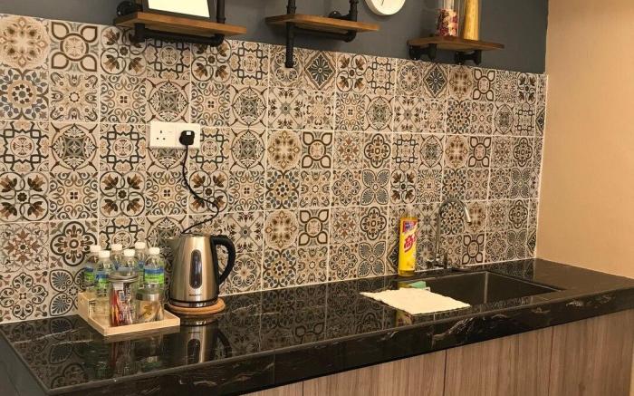 Enamor ~ Walking Distance to SEE, SHOP and EAT!