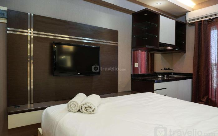Comfortable Studio Green Bay Pluit Apt By Travelio