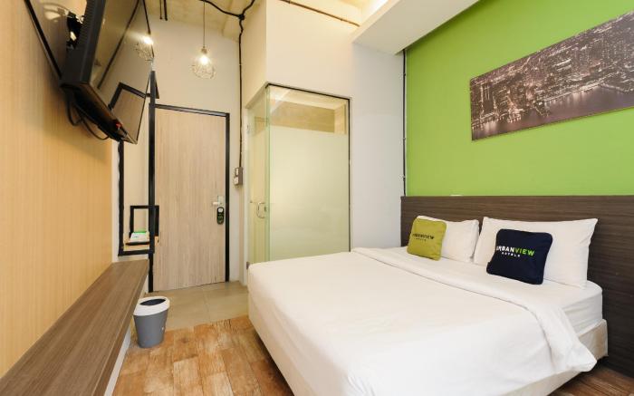 Urbanview Caverna Gandaria by RedDoorz
