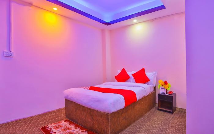 OYO 656 Hotel Shree Guru