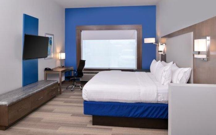 Holiday Inn Express & Suites Houston E - Pasadena By IHG