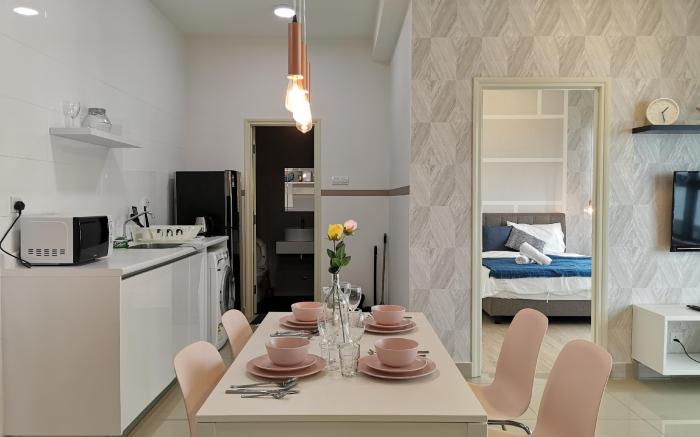 Arte Plus | 2 bed 2 bath | KLCC view Homestay
